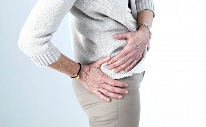Coxarthrose vum Hip Gelenk bei enger eelerer Fra